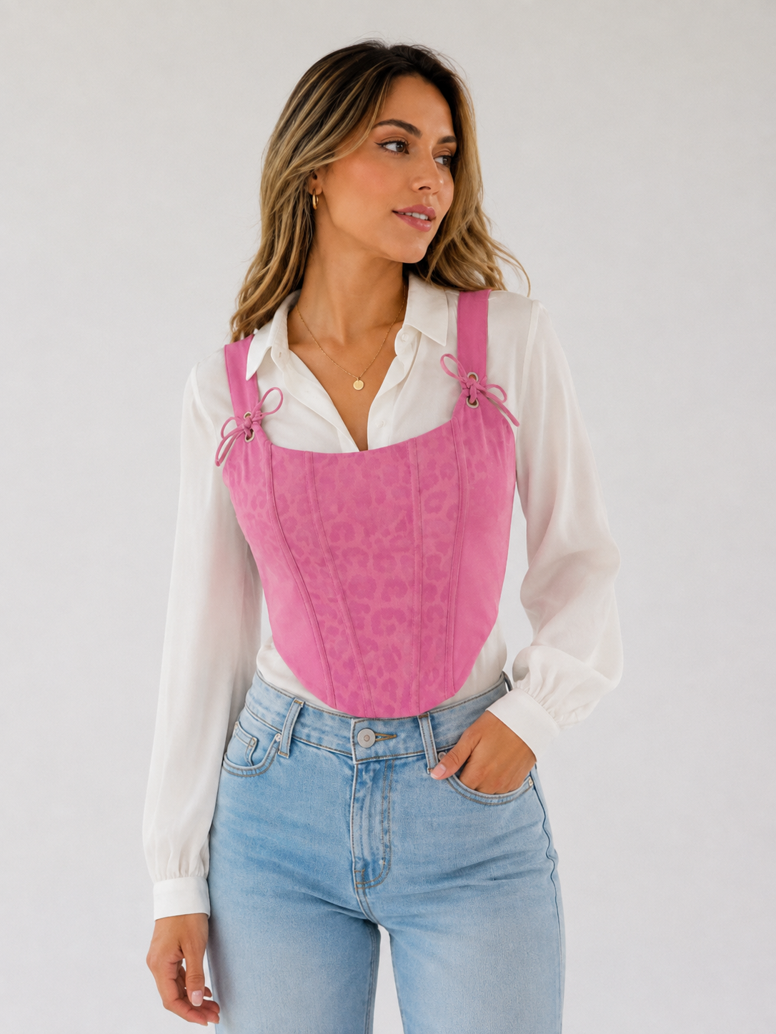 Corset femenino de diseño estructurado